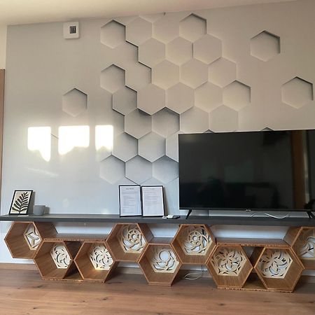 Hexagon Apartman Segedin Dış mekan fotoğraf